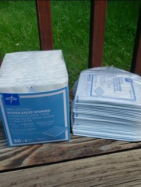 Medline Woven Gauze Sponges 4x4 IN (Individually Wrapped) 2 Sponges Per Pack